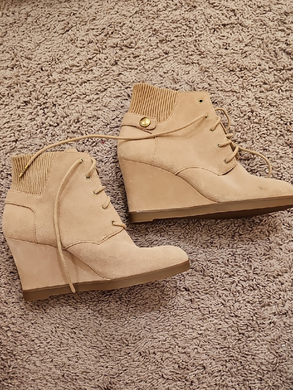 Michael Kors 8.5 NEW Beige Suede Lace-Up Wedge Ankle Boots